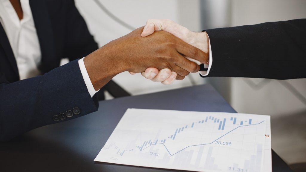 Préparer son entreprise pour séduire les repreneurs : pourquoi et comment se faire accompagner ?